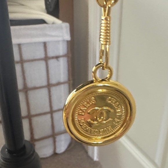 ✨Gold Chanel Rue Cambon Chain Belt w/Medallions authentic w/COA-GREAT CONDITION✨ - Picture 9 of 11